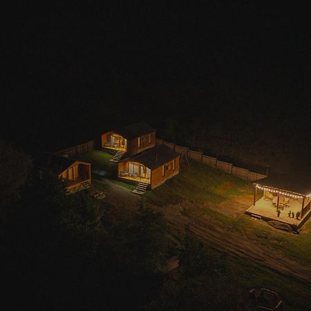 Mestia Villas Bagian luar foto