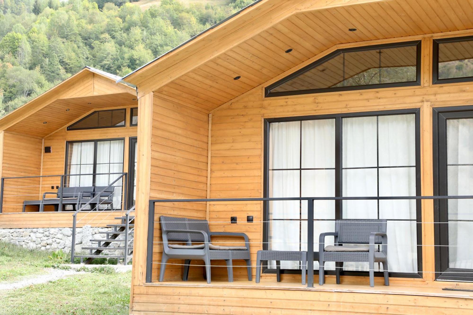 Mestia Villas Bagian luar foto