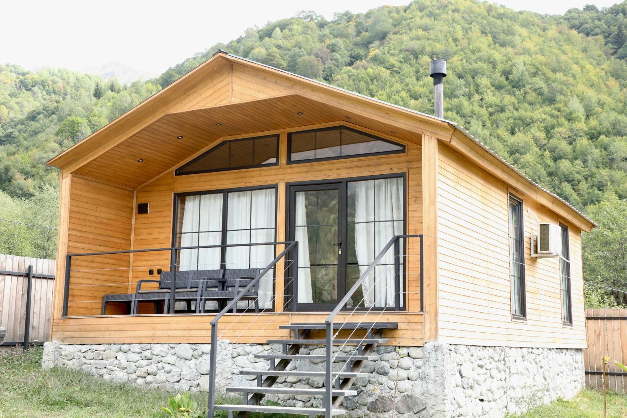 Mestia Villas Bagian luar foto