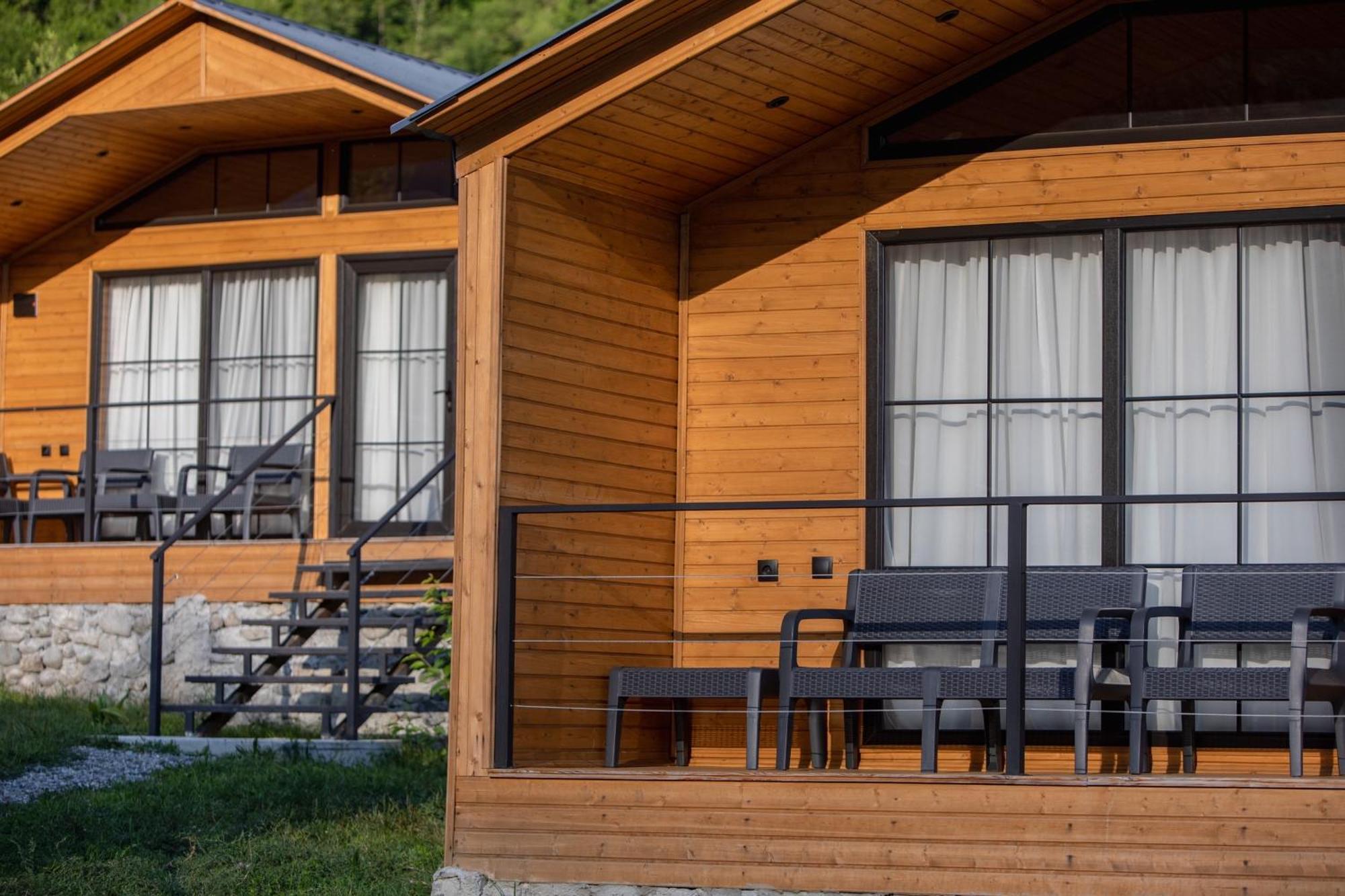 Mestia Villas Bagian luar foto