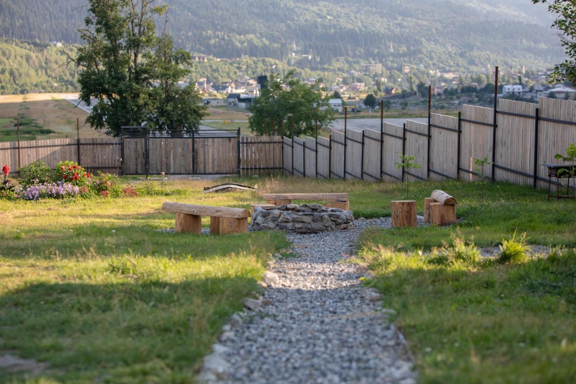 Mestia Villas Bagian luar foto