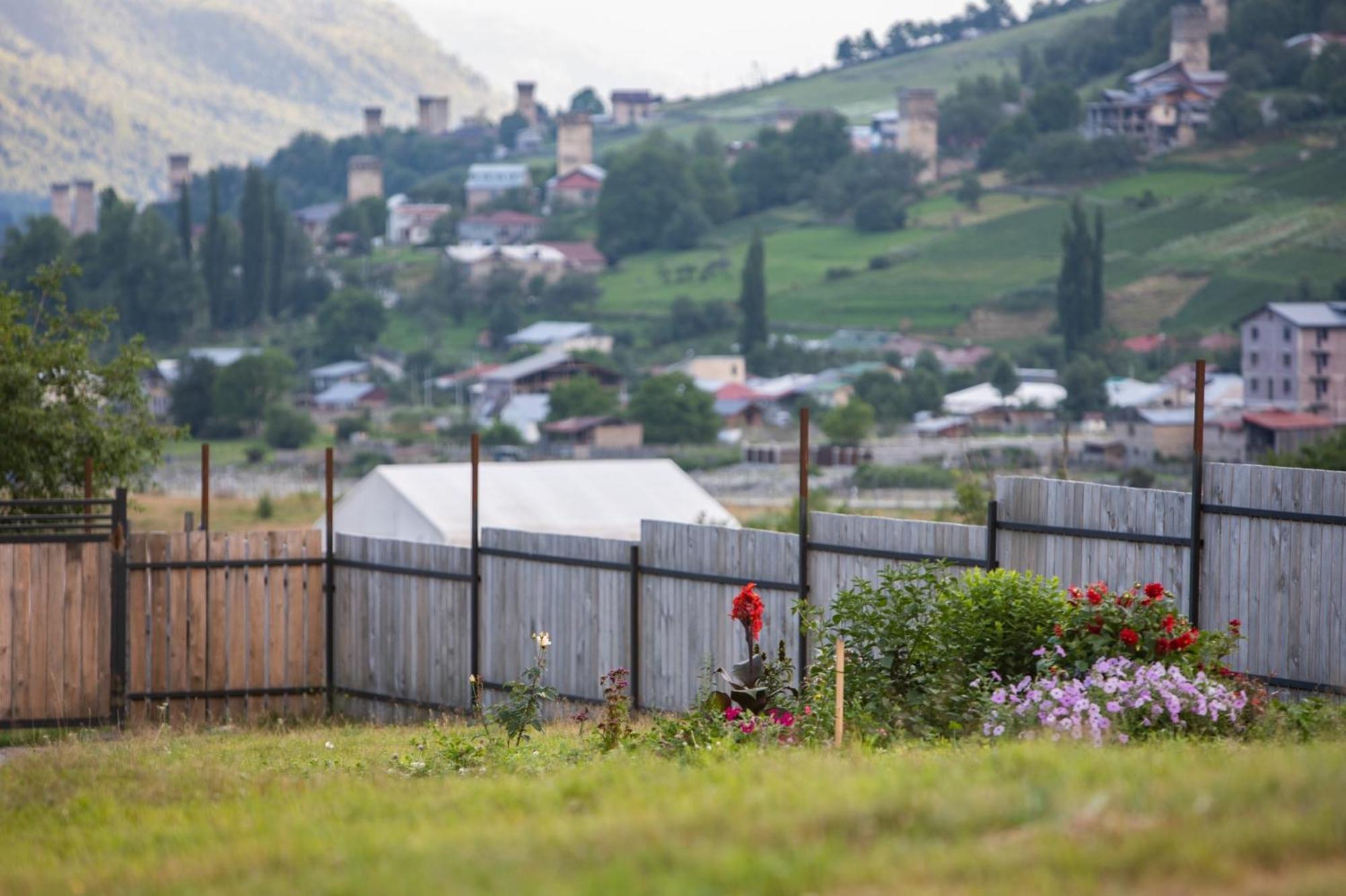 Mestia Villas Bagian luar foto