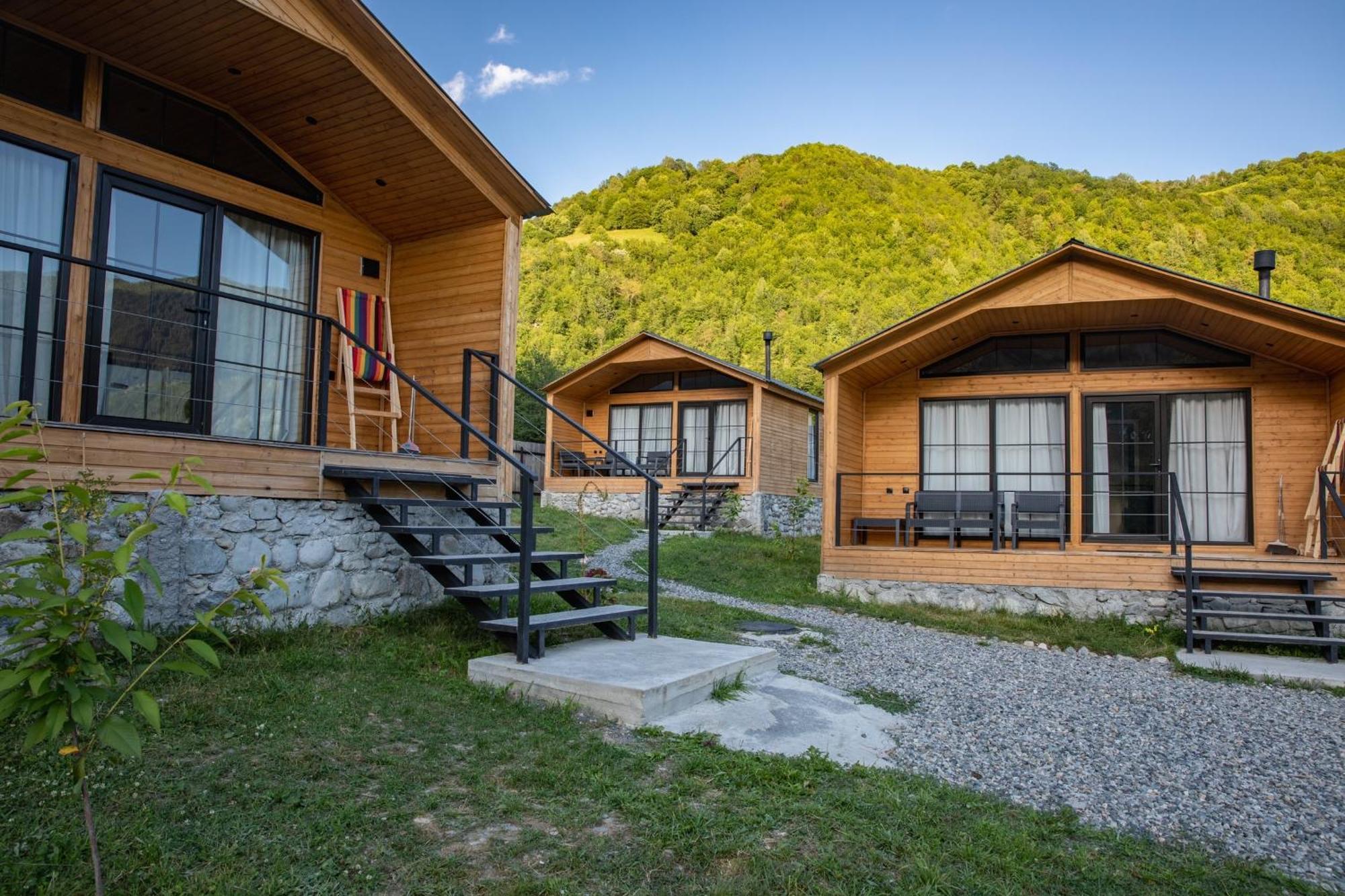 Mestia Villas Bagian luar foto