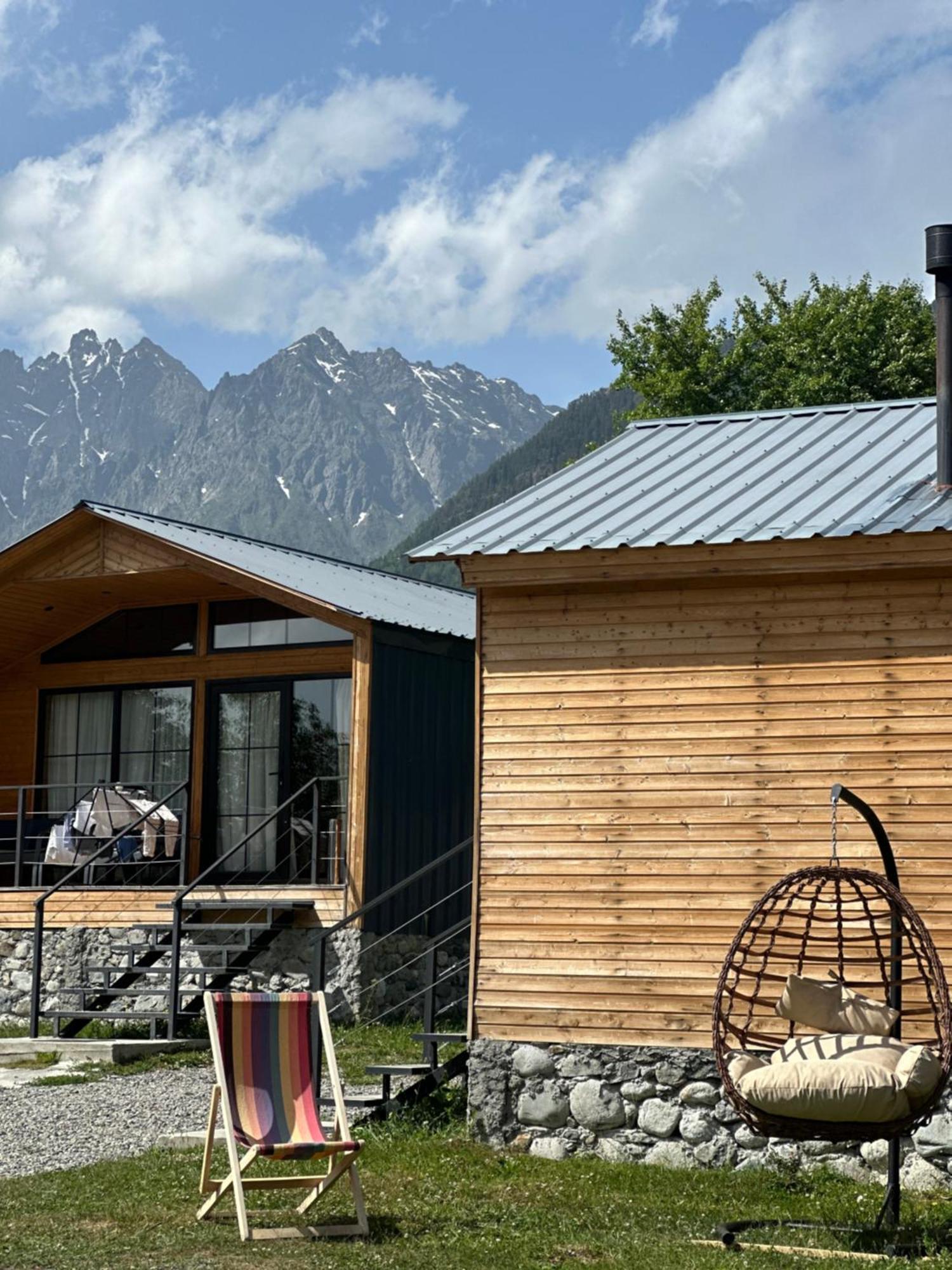 Mestia Villas Bagian luar foto