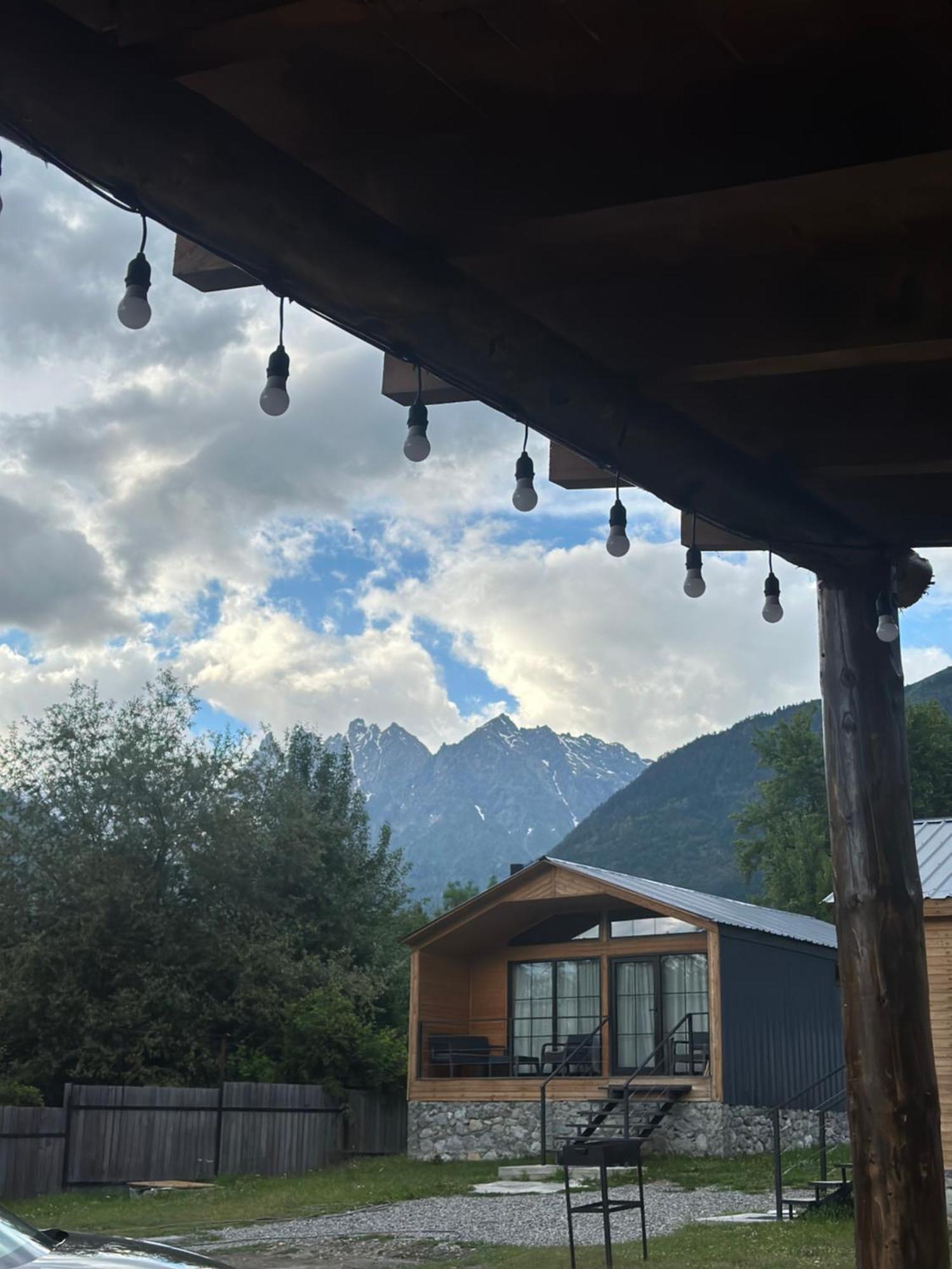 Mestia Villas Bagian luar foto
