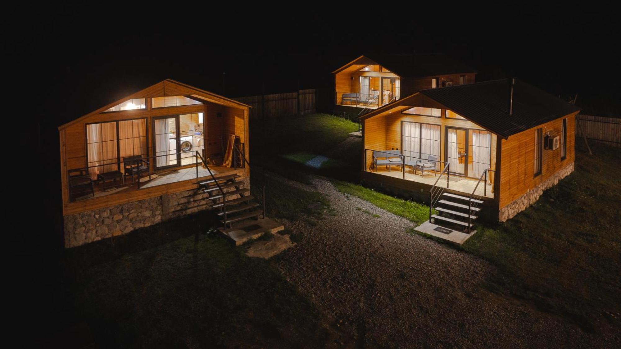 Mestia Villas Bagian luar foto