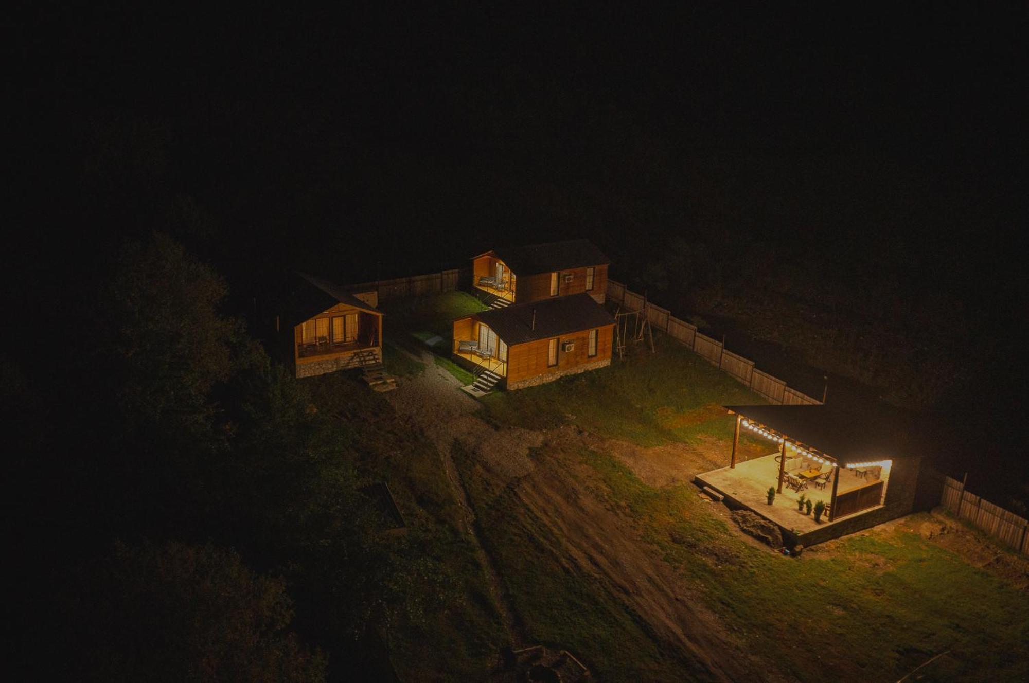 Mestia Villas Bagian luar foto